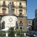 Piazza San Francesco ricca di storia e cultura